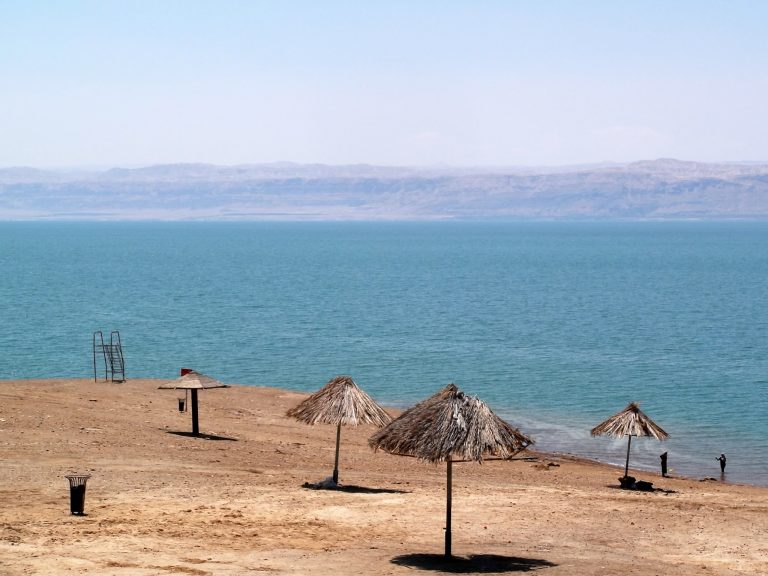Dead Sea Beaches: Where to Float, Fees and Facilities