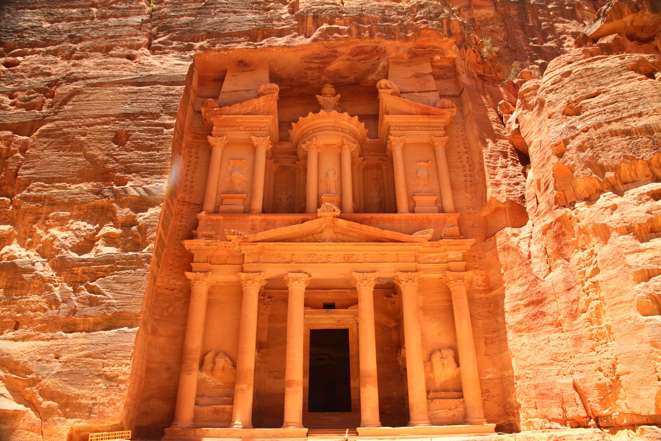 How to Visit Petra from Eilat: The Complete 2026 Guide 1 Petra from Eilat day trip view of the Treasury Al-Khazneh in Petra Jordan