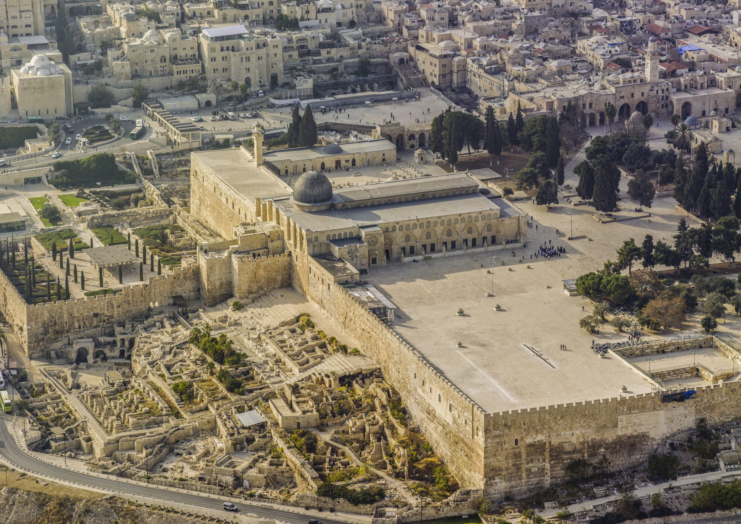 Aerial view of the Temple Mount platform in Jerusalem with the Dome of the Rock and Al-Aqsa Mosque